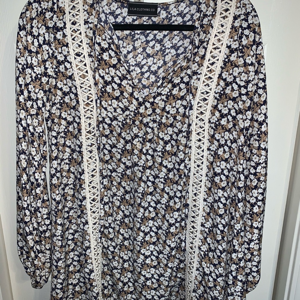 Flower-print dress with sleeves